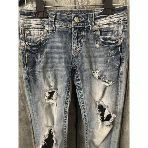 Miss Me Jeans Womens 26 Signature Crop Distressed Lace Embellished Denim Pants - Picture 3 of 6
